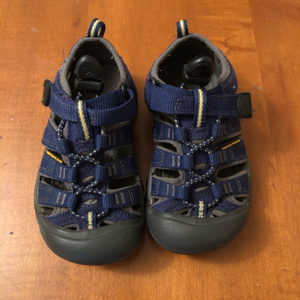 KEEN Seacamp II CNX-C Blue Depths/Gargoyle Sz 9